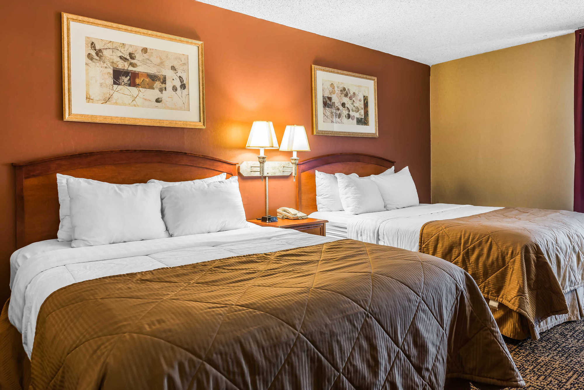 Clarion Hotel & Conference Center Colorado Springs Chambre photo