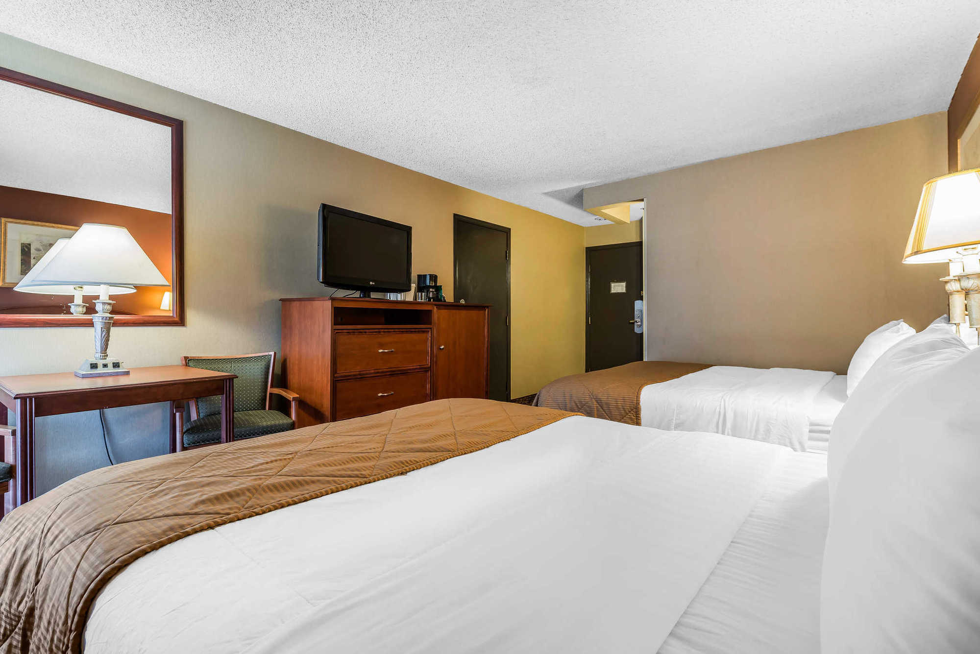 Clarion Hotel & Conference Center Colorado Springs Chambre photo