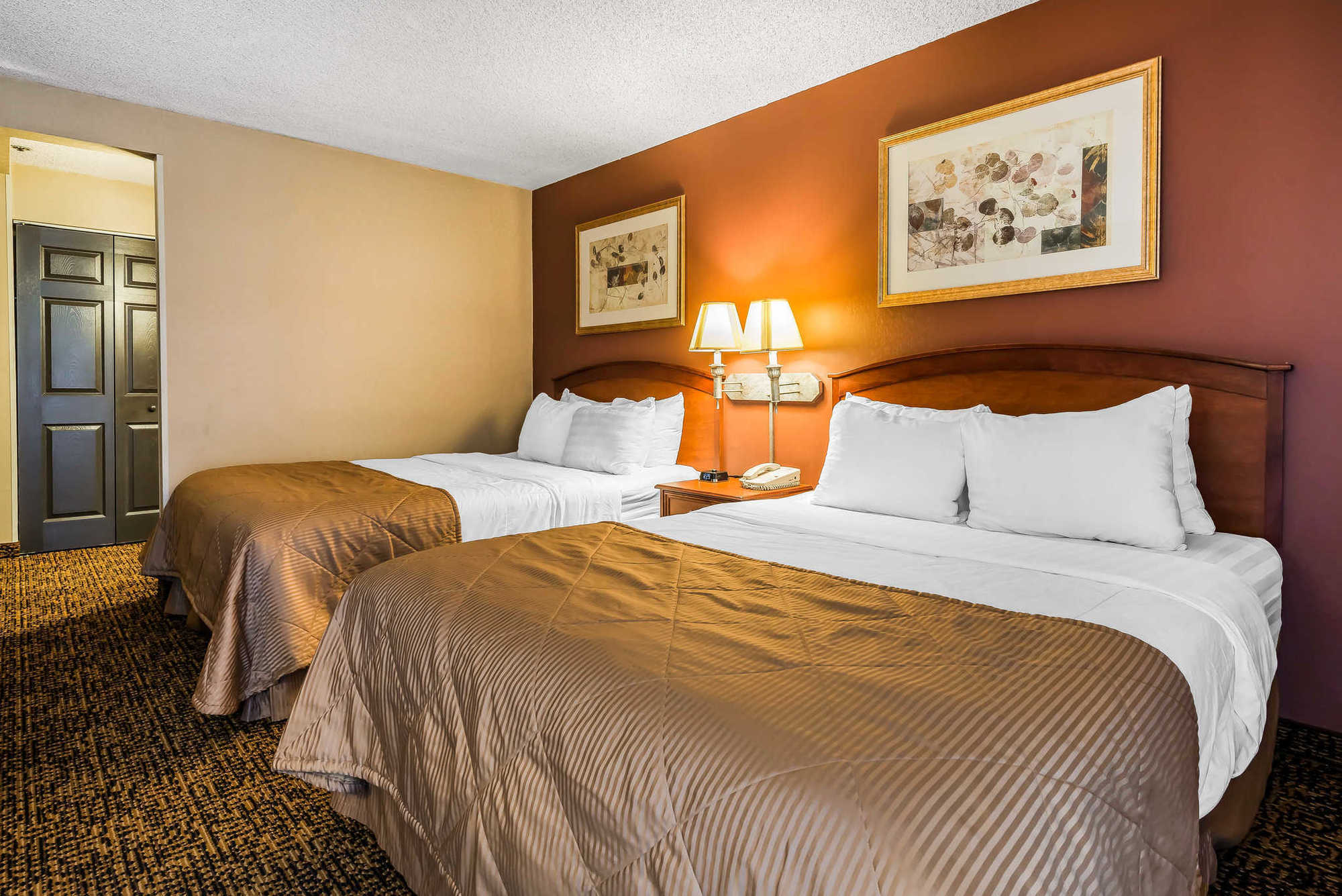 Clarion Hotel & Conference Center Colorado Springs Chambre photo