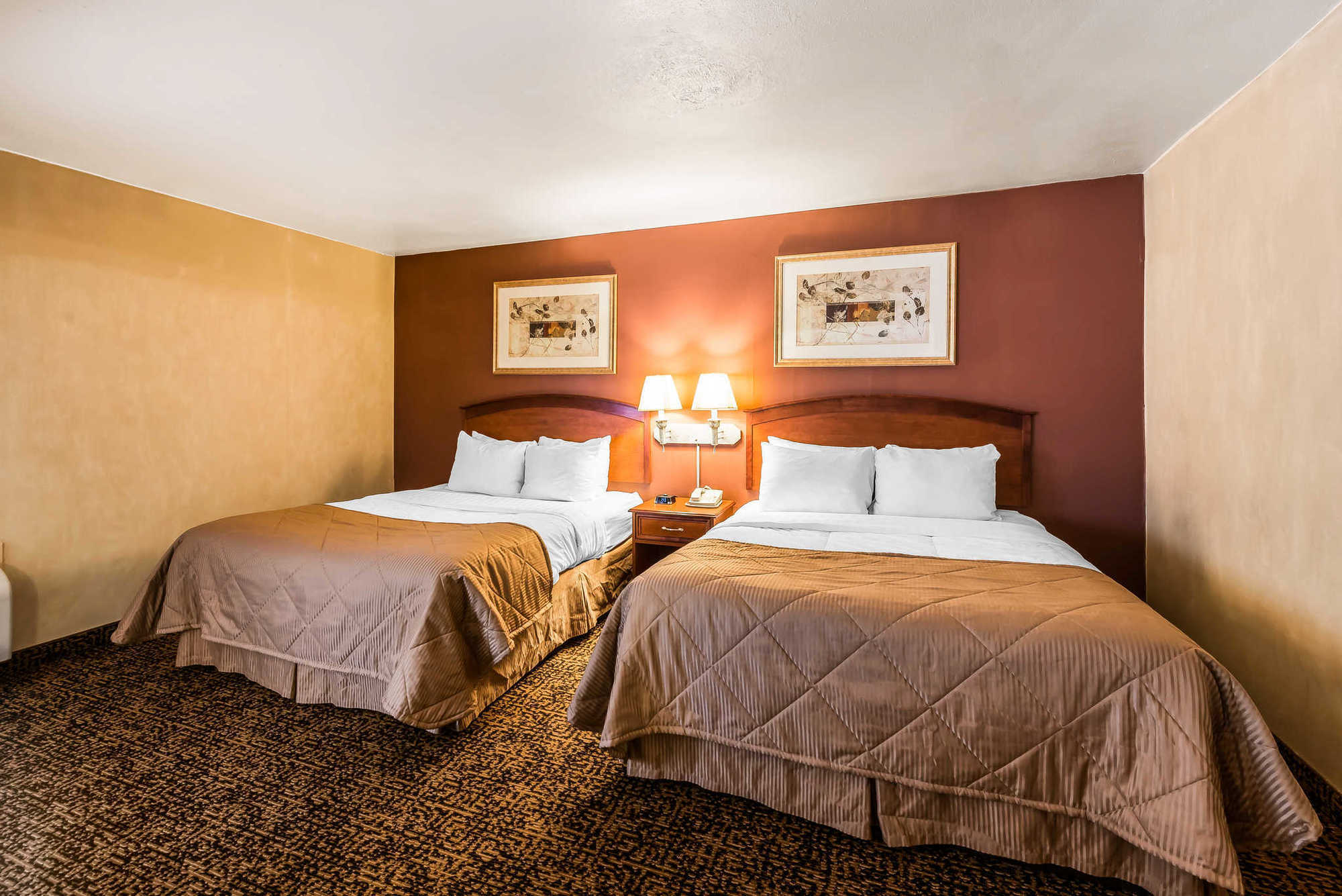 Clarion Hotel & Conference Center Colorado Springs Chambre photo