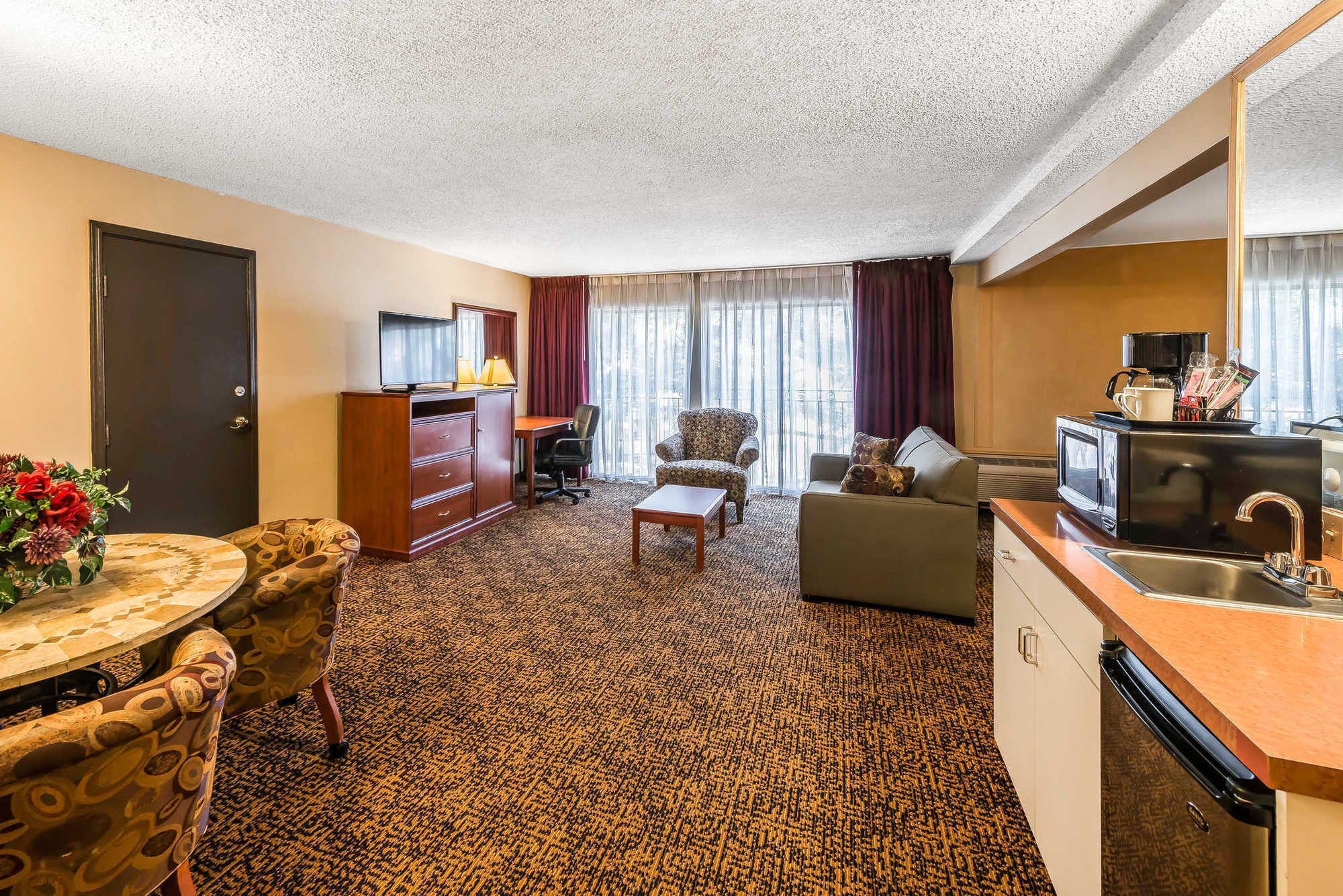 Clarion Hotel & Conference Center Colorado Springs Chambre photo